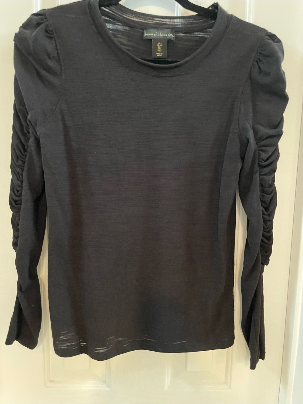House of Harlow 1960 Black Ruched-Sleeve Long Sleeve Top